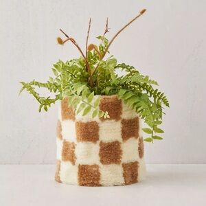 NWT Urban Outfitters Checkerboard Tufted Planter Cover